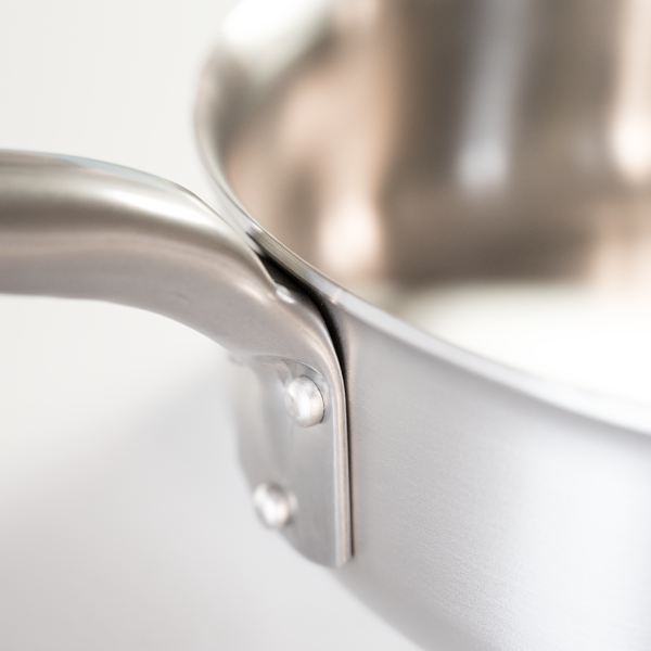 La sauteuse de 24 cm